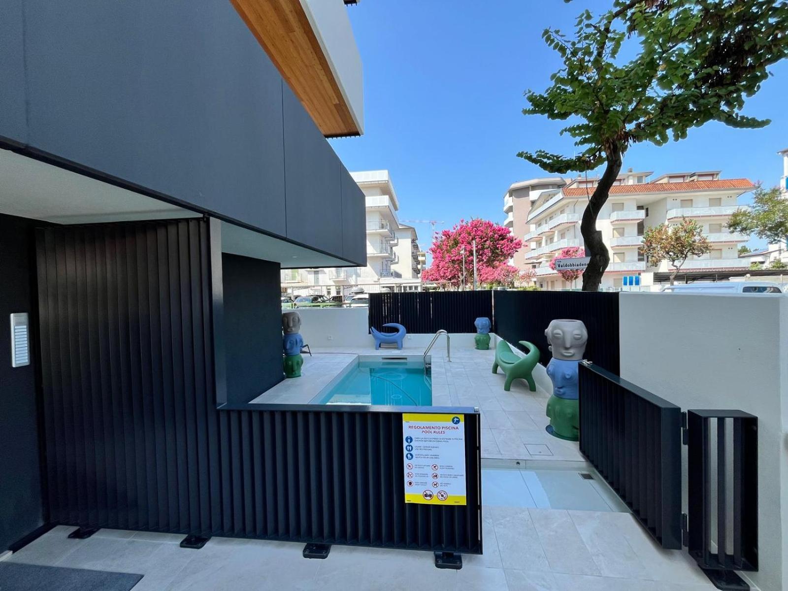 Beach Palace With Small Swimming Pool, Private Beach, Parking 利多迪迪耶索洛 外观 照片